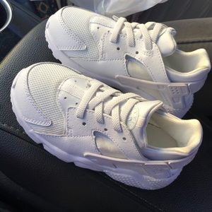 Nike Huaraches toddler size